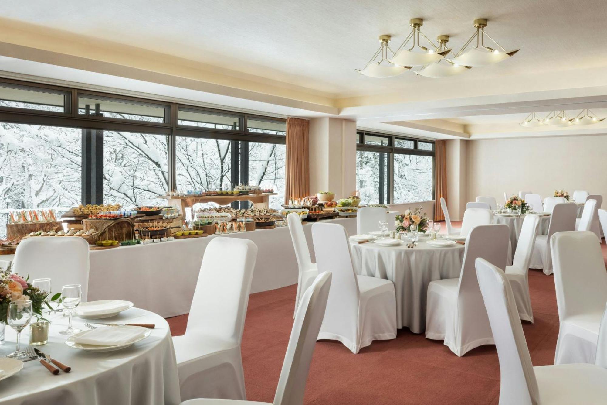 Courtyard By Marriott Hakuba Hotel Buitenkant foto