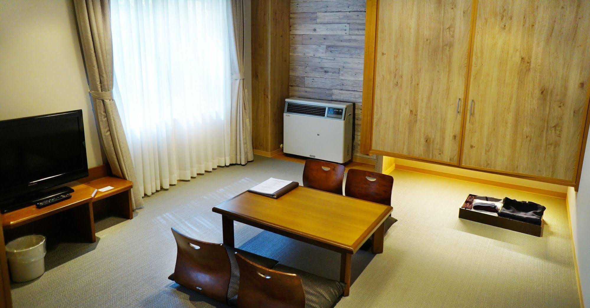 Courtyard By Marriott Hakuba Hotel Buitenkant foto